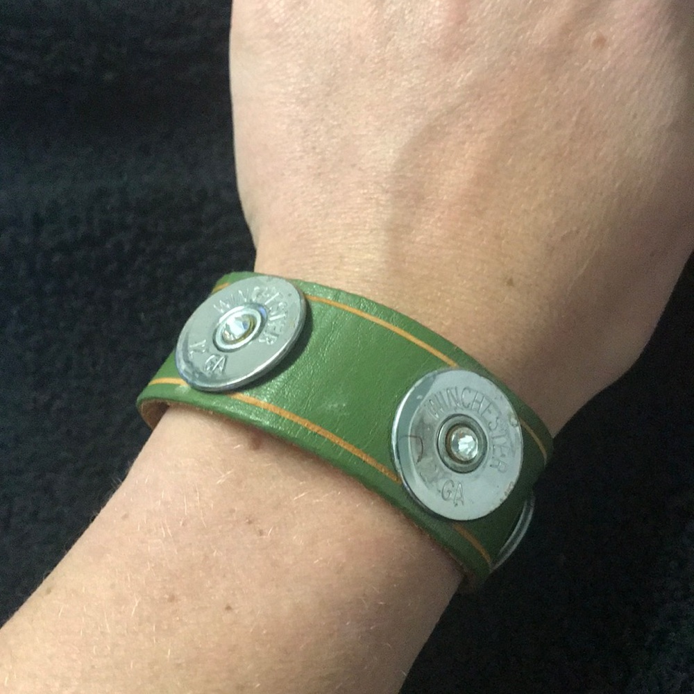 ✨3/$15 Olive Leather Rhinestone Shotgun Bracelet